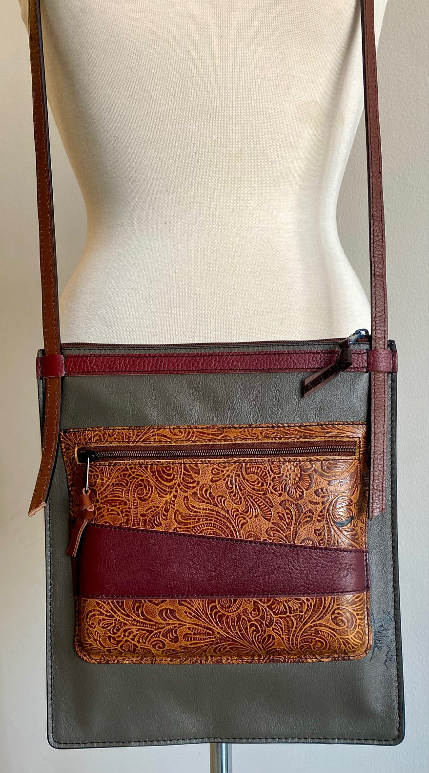 Bohemian Cross-body Bag - Artwear by Robbie